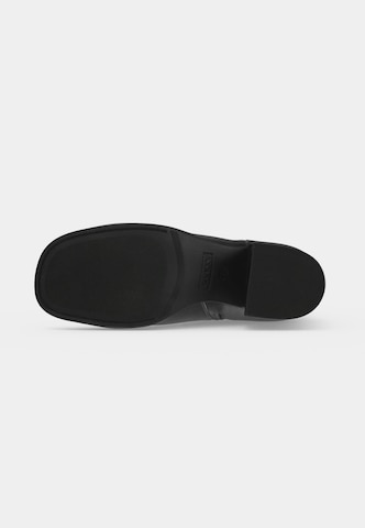 Bottines 'ALEXAA' GUESS en noir : en bas