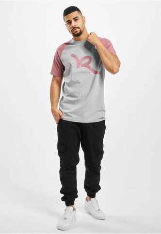 ROCAWEAR T-Shirt 'Bigs' in Grau