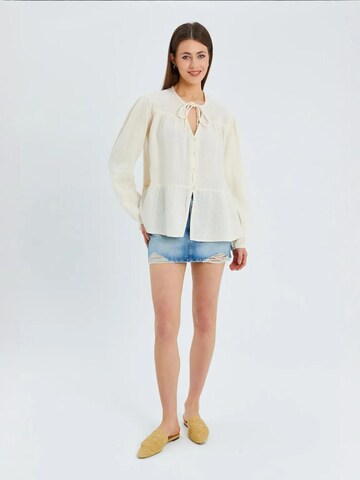MixRay Blouse in White