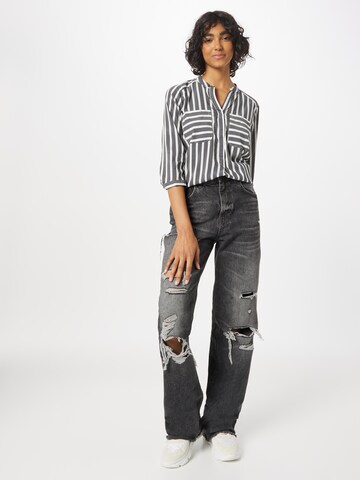 VERO MODA Blouse 'ERIKA' in Zwart