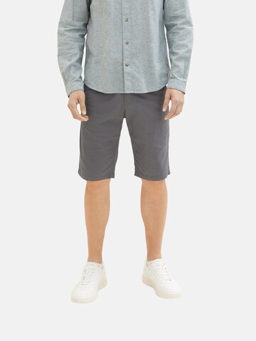 TOM TAILOR Regular Панталон Chino в сиво: отпред