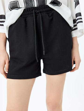 Koton Loose fit Pants in Black