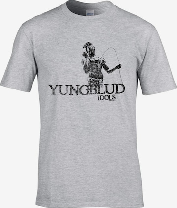 Yungblud Koszulka 'Yungblud On Stage T-Shirt' w kolorze szary: przód