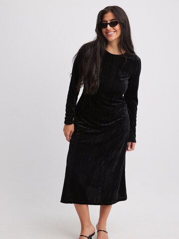NA-KD Dress in Black: front