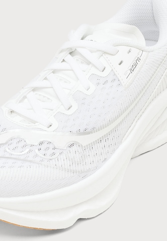 Chaussure de course 'ENDORPHIN AZURA' saucony en blanc