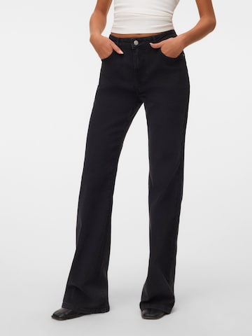 Bootcut Jean 'VMNANY' VERO MODA en noir : devant