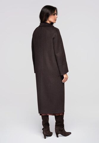 Ombre Tussenmantel in Bruin