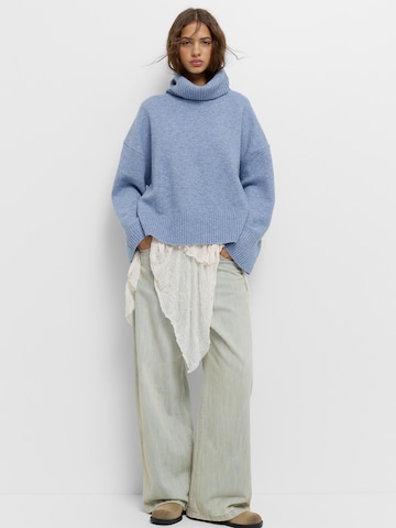 Pull&Bear Sweater in Blue: front