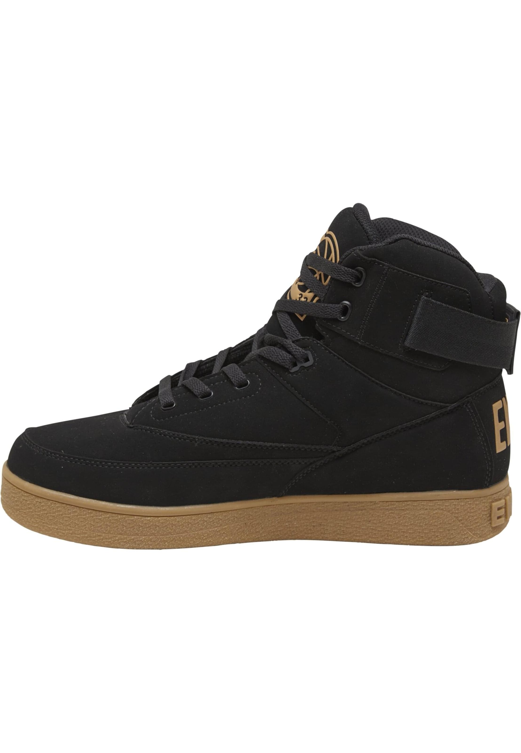 Ewing High-Top Sneakers 'Rebound' in Black