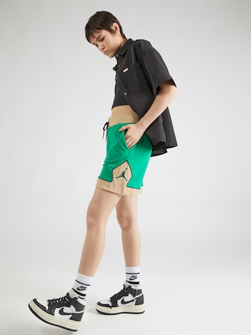 Jordan Regular Sportshorts in Grün