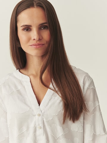 TATUUM Блузка в Белый