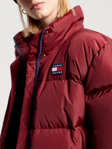 Tommy Jeans Wintermantel 'Alaska' in Rood