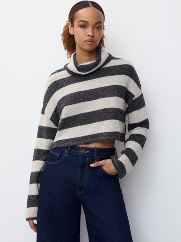 Pull-over Pull&Bear en gris : devant