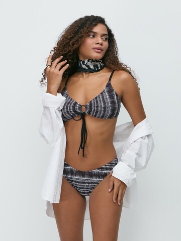 C&City Triangel Bikini in Zwart
