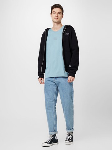 ALPHA INDUSTRIES T-Shirt in Blau