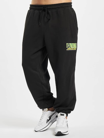 PUMA Tapered Pants 'Puma x Santa Cruz' in Black