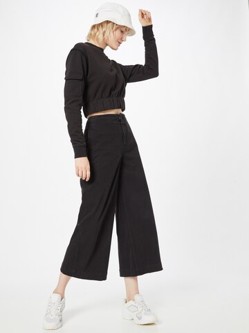 Tommy Jeans Sweatshirt in Schwarz