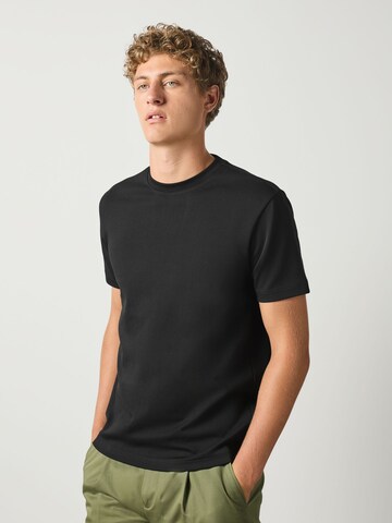 Next T-Shirt 'Motionflex' in Schwarz: Vorderseite