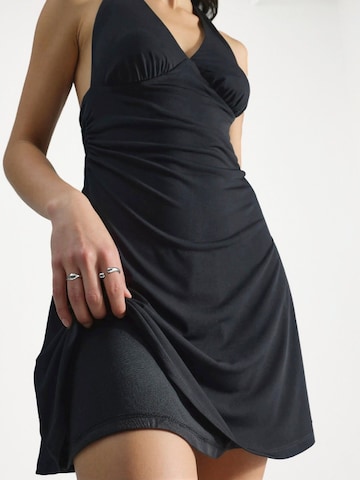 Hiccup Kleid in Schwarz