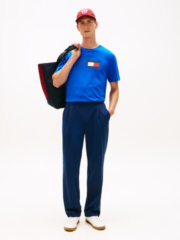 T-Shirt 'BRAND LOVE' TOMMY HILFIGER en bleu