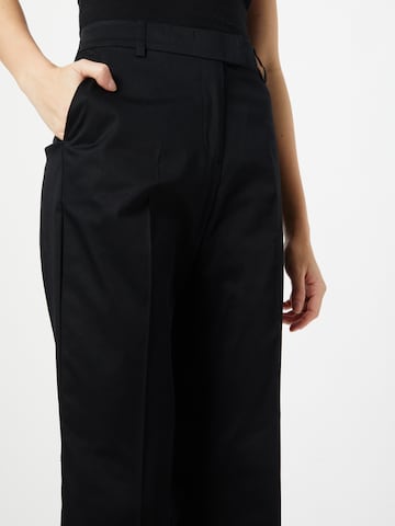 GERRY WEBER Regular Trousers with creases in Black