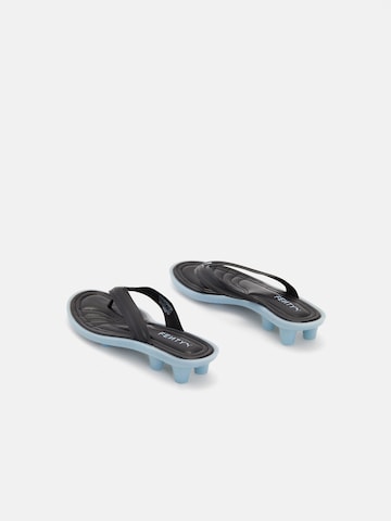 Infradito di PUMA in nero