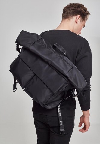 Urban Classics Rucksack in Schwarz