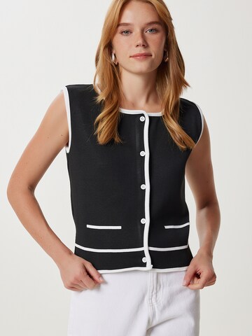 Happiness İstanbul Strickweste in Schwarz