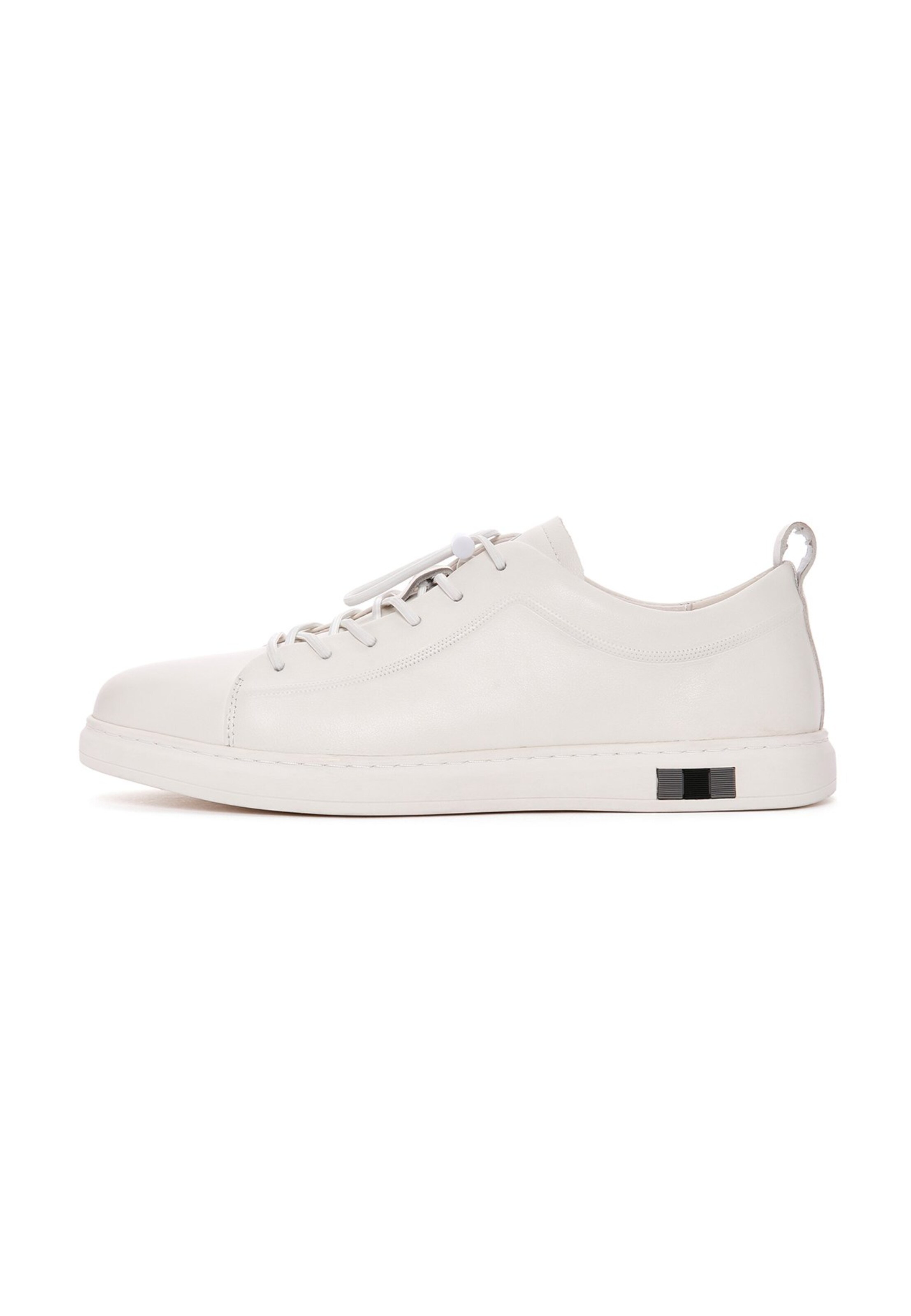 Derimod Sneakers in White: front