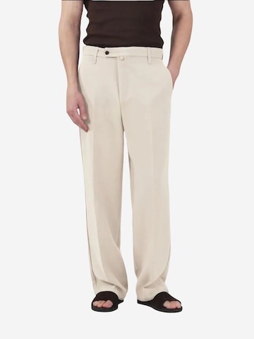 Giesto Regular Pants in Beige: front