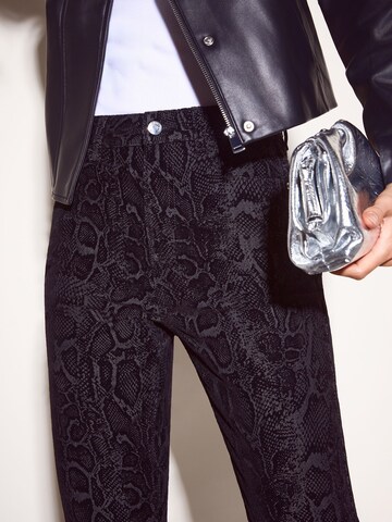 Slimfit Jeans de la Friends Like These pe negru
