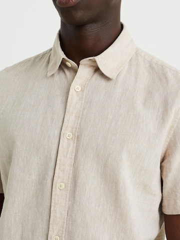 WE Fashion Regular fit Button Up Shirt in Beige