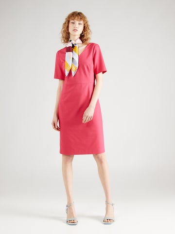 COMMA Pouzdrové šaty – pink: přední strana