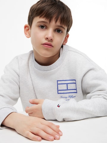 TOMMY HILFIGER Sweatshirt in Grijs
