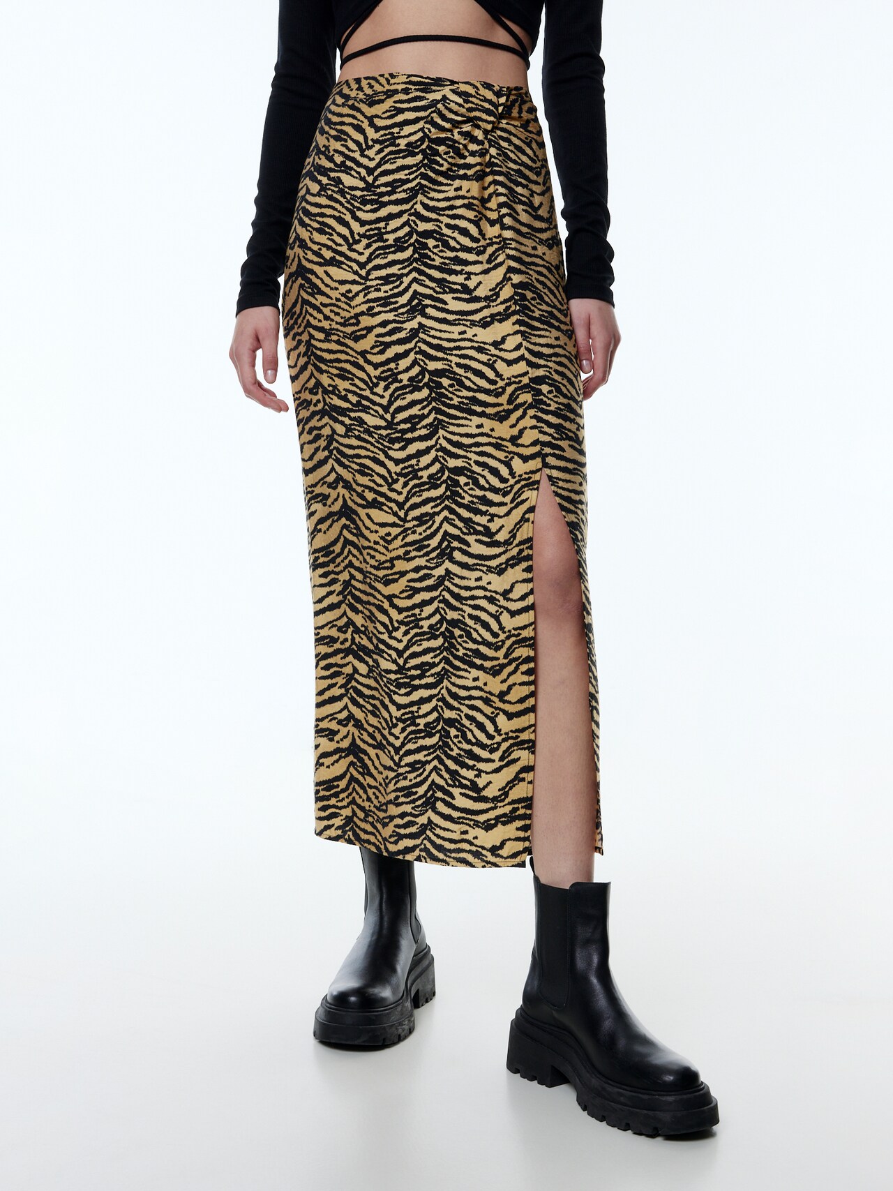 EDITED Rok 'Isobel' Bruin