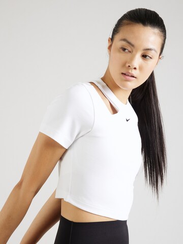 T-shirt Nike Sportswear en blanc