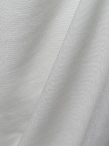 Marie Lund Sweatshirt in White