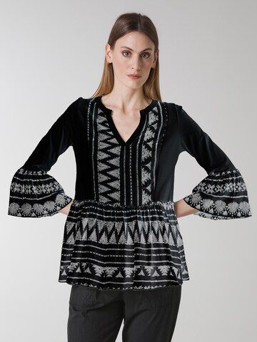 DEHA Blouse in Black: front