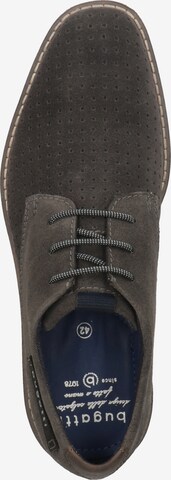 Chaussure à lacets bugatti en gris