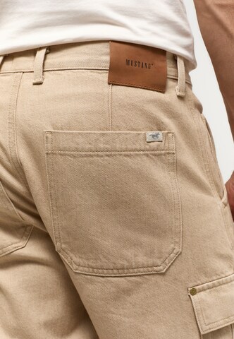 MUSTANG Loose fit Cargo Pants in Beige