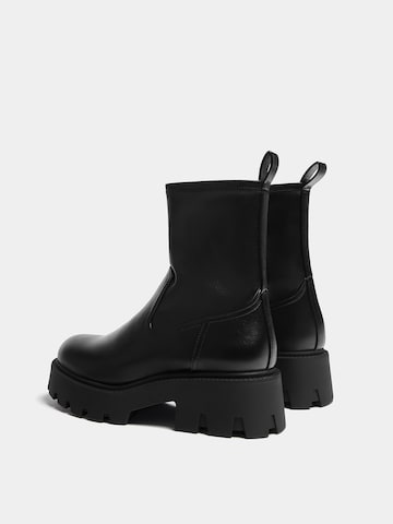 Pull&Bear Stiefelette in Schwarz