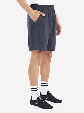 Pantalon de sport 'Aktive Unterteile' Tommy Life en gris