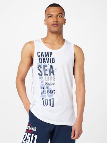 T-Shirt CAMP DAVID en blanc : devant