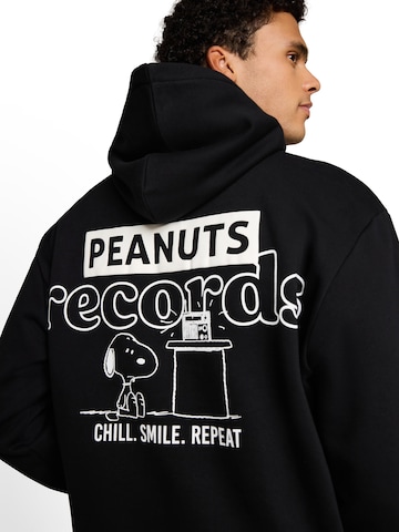 TOM TAILOR DENIM Sweatshirt 'Peanuts' i svart