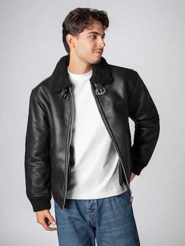 Sublevel Winter Jacket in Black: front