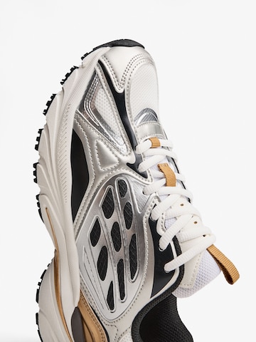 Bershka Sneakers in Mixed colors