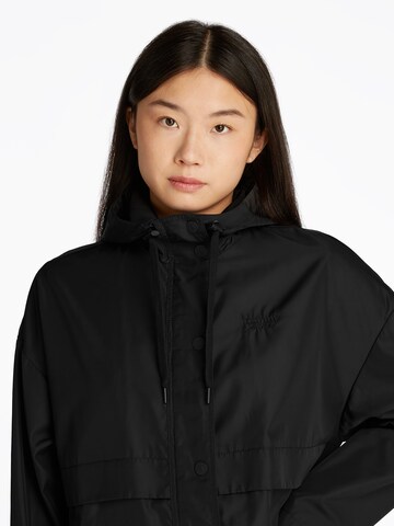 Tommy Jeans Between-season jacket in Black
