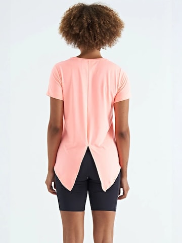 Maglietta 'T-Shirts' di Tommy Life in rosa