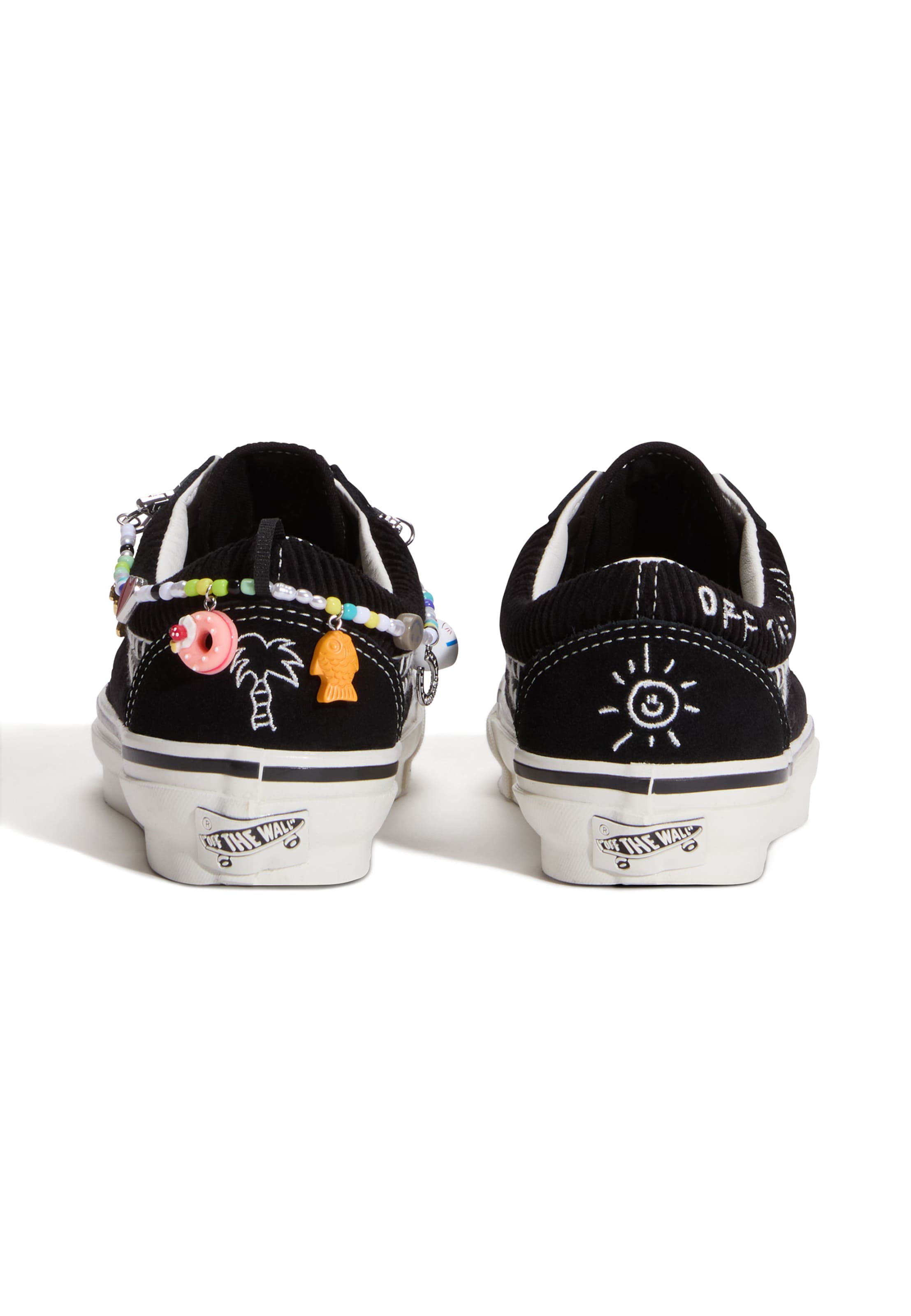 Baskets basses 'Old Skool Charms' VANS en noir