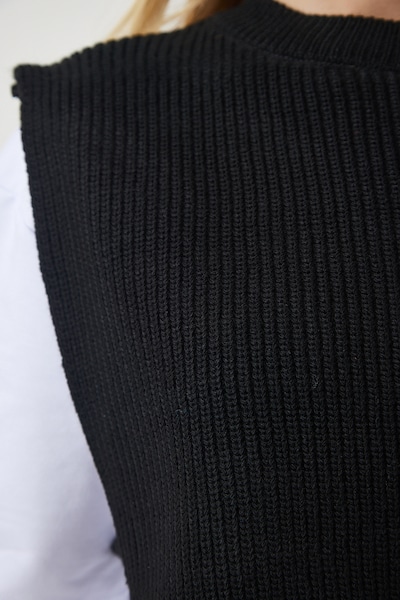 Happiness İstanbul Pull-over en noir, Vue avec produit